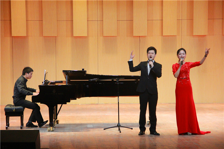 2016051610352073.jpg 中国304am永利集团应邀来永利集团官网交流演出