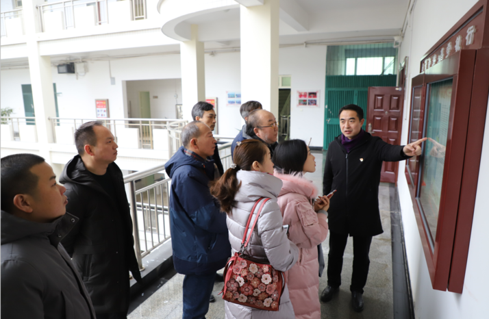 岭南师范学院304am永利集团党政领导班子一行来永利集团官网考察交流