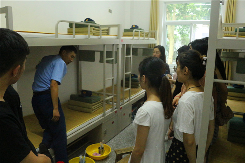 2018070215390272.jpg 【暑期社会实践专题】永利集团官网大学生暑期“三下乡”社会实践服务团到部队参观见学